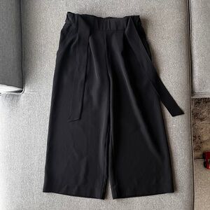 Lululemon Noir Crop Black 6